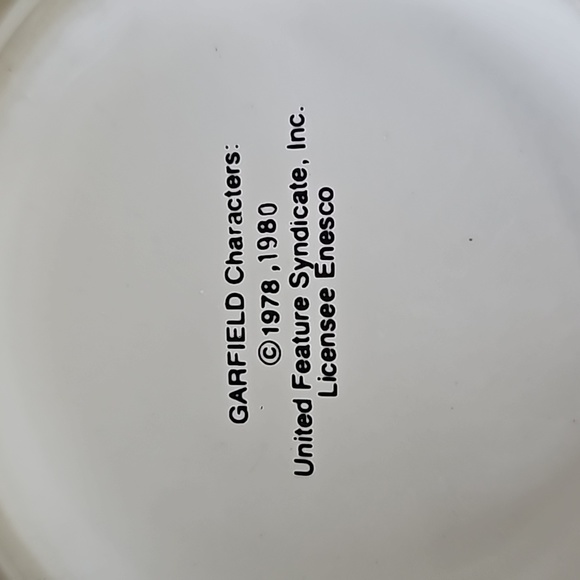 Vintage Garfield mug They call me Lightning Lips heart shaped handle Kissing Hug - Picture 7 of 9